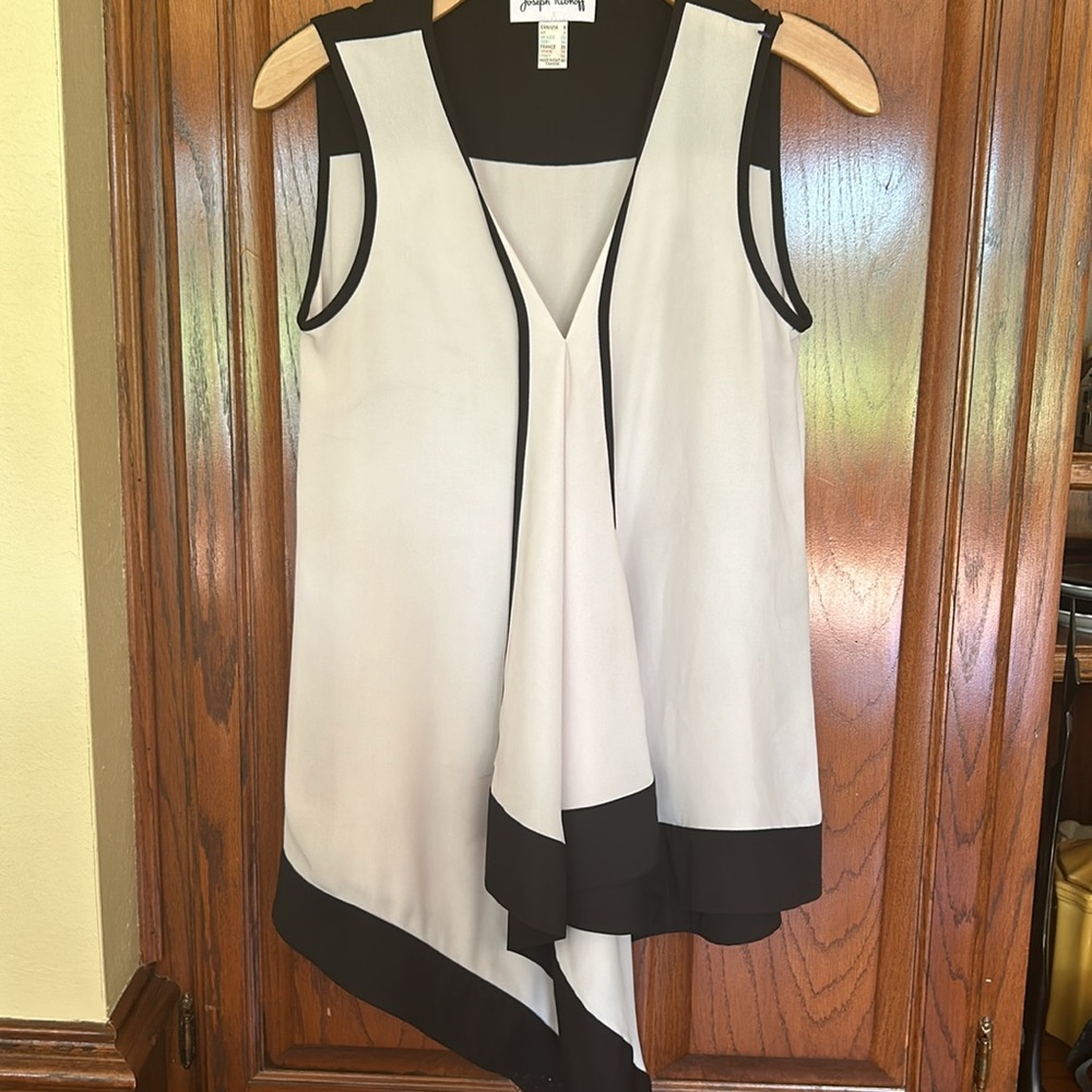 Joseph Ribkoff top. - Picture 4 of 4